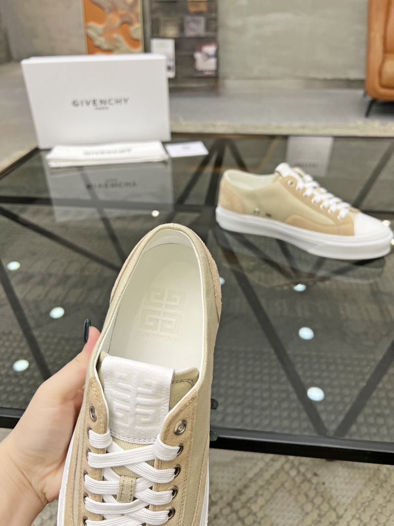 Givenchy Sneakers